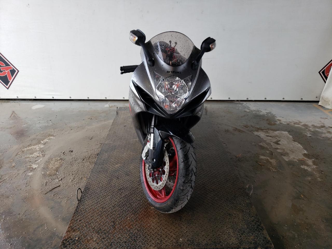 Изображение 3 2018 SUZUKI GSX-R600  2018 с VIN JS1GN7FA6J2100998