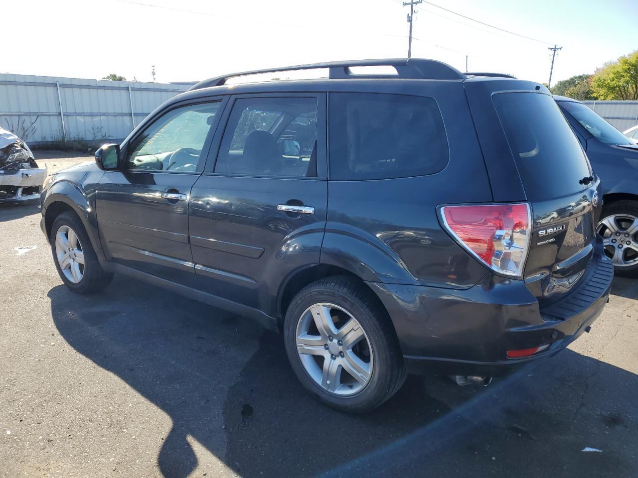 Изображение 2 Subaru Forester 2.5X Premium 2009 с VIN JF2SH6CC0AH701149
