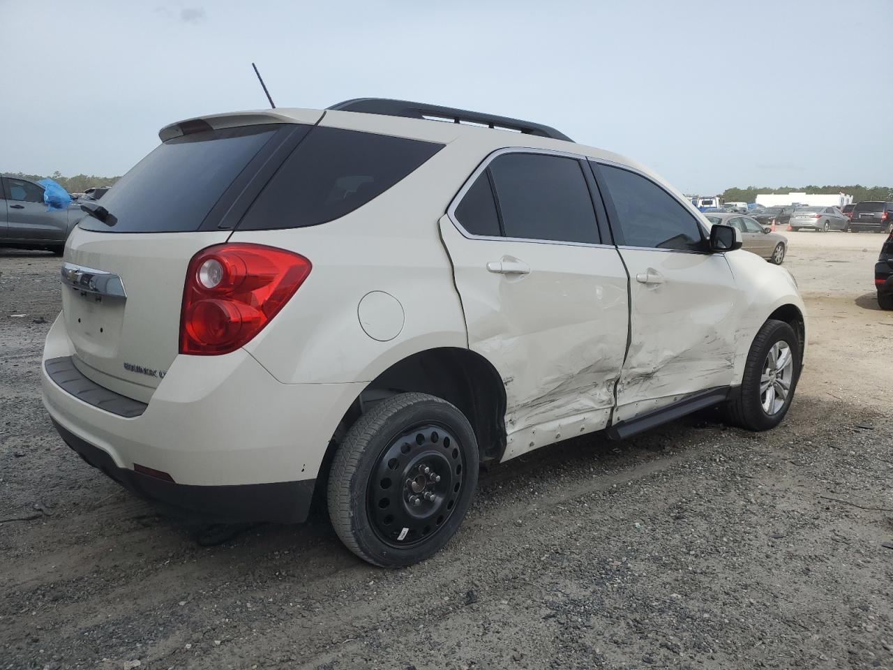 Image 3 of 2015 CHEVROLET EQUINOX LT 2015 with VIN 1GNALBEK7FZ132539