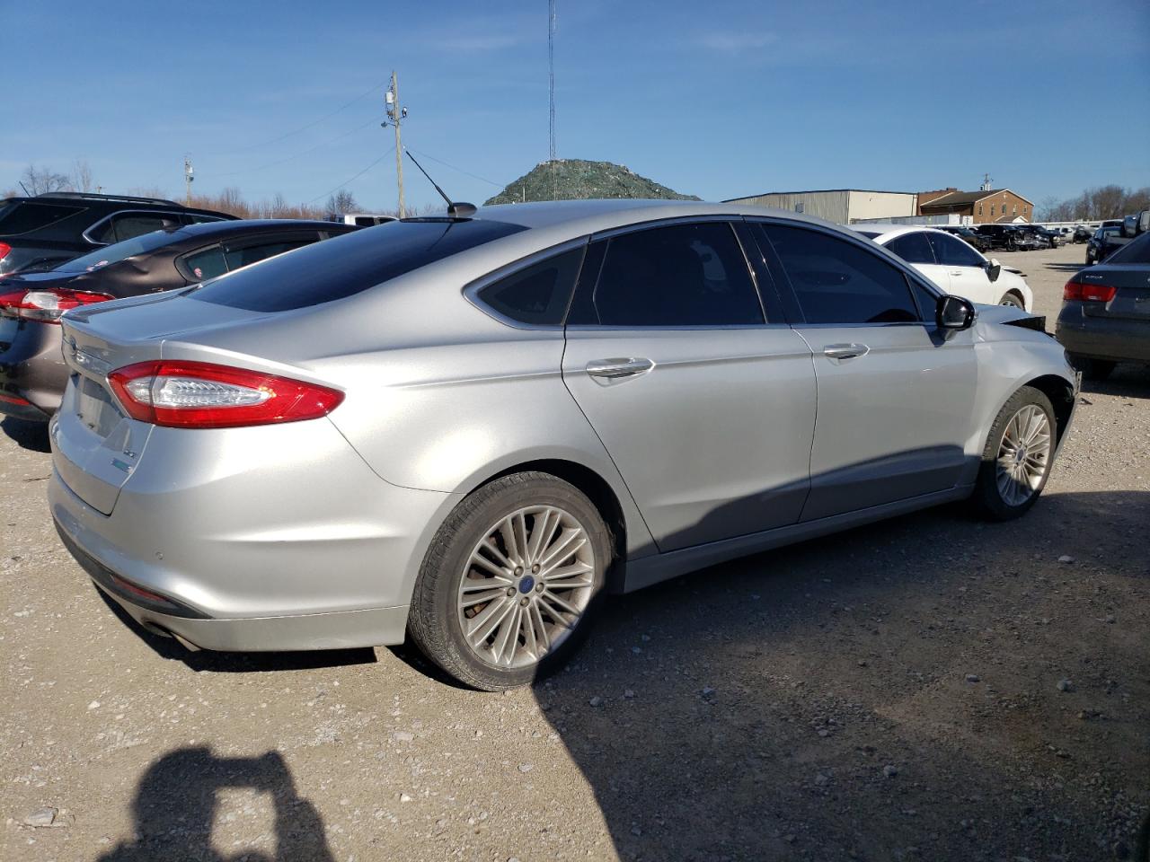 Image 3 of 2016 FORD FUSION SE 2016 with VIN 3FA6P0HD3GR205454
