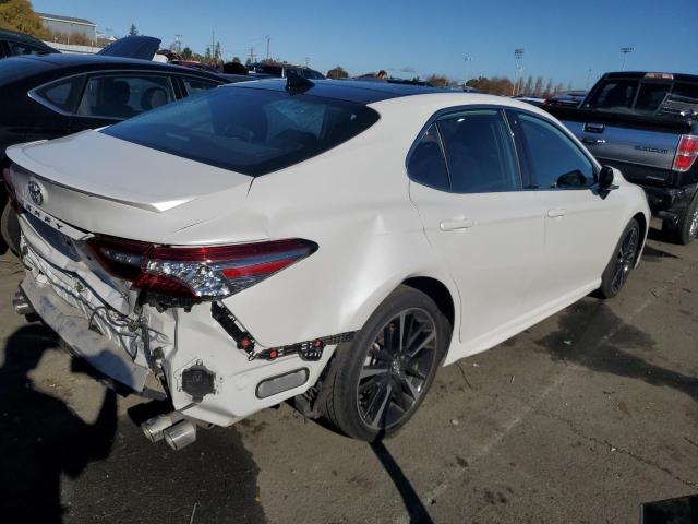 Image 3 of 2019 TOYOTA CAMRY XSE 2019 with VIN 4T1B61HK6KU683011