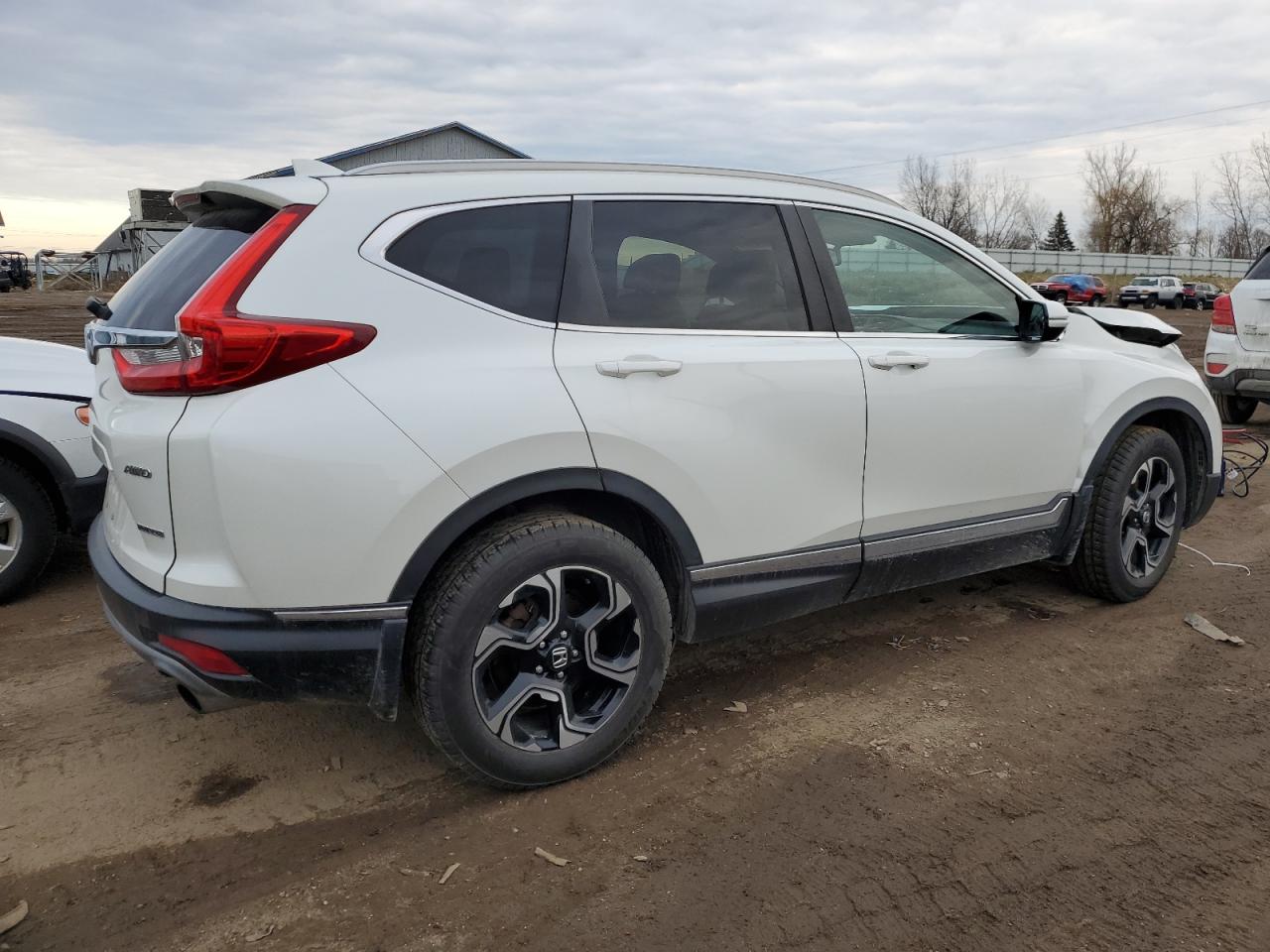 Image 3 of 2018 HONDA CR-V TOURING 2018 with VIN 5J6RW2H95JL019819