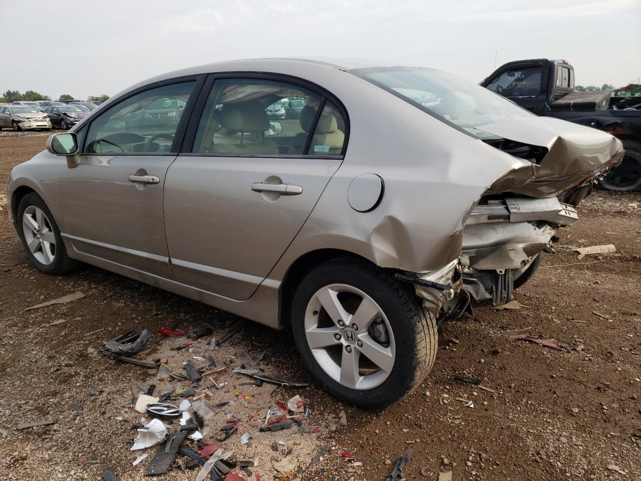 Image 2 of 2006 HONDA CIVIC EX 2006 with VIN 1HGFA168X6L061715