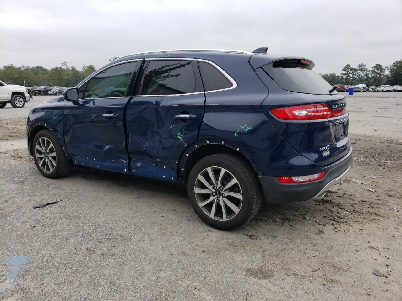 Image 2 of 2019 LINCOLN MKC RESERVE 2019 with VIN 5LMCJ3C91KUL07896