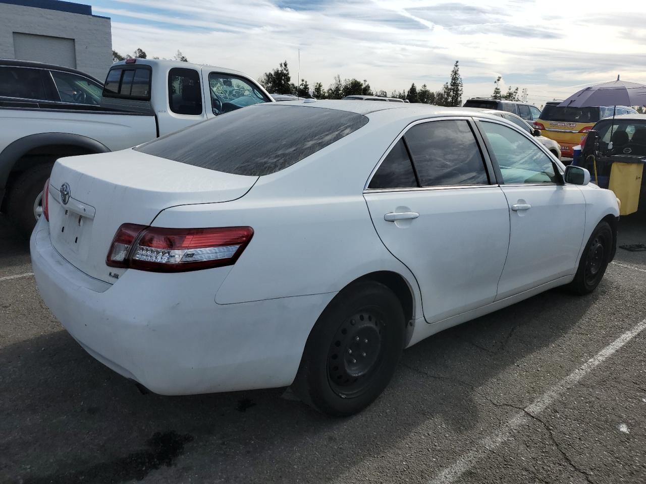Image 3 of 2011 TOYOTA CAMRY BASE 2011 with VIN 4T1BF3EK8BU762809