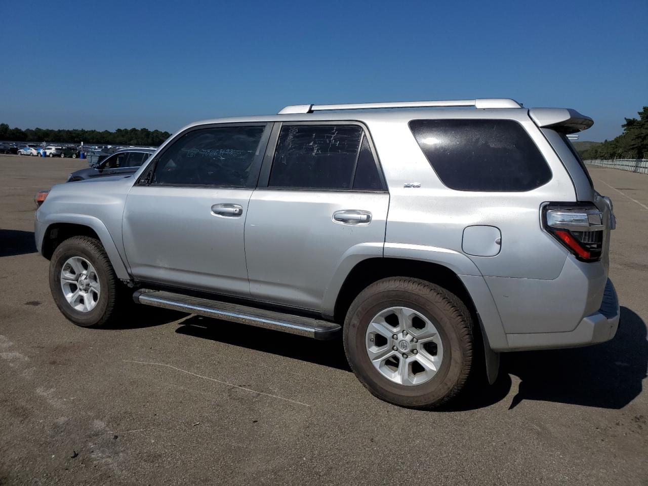 Image 2 of 2017 TOYOTA 4RUNNER SR5 2017 with VIN JTEZU5JR2H5154080