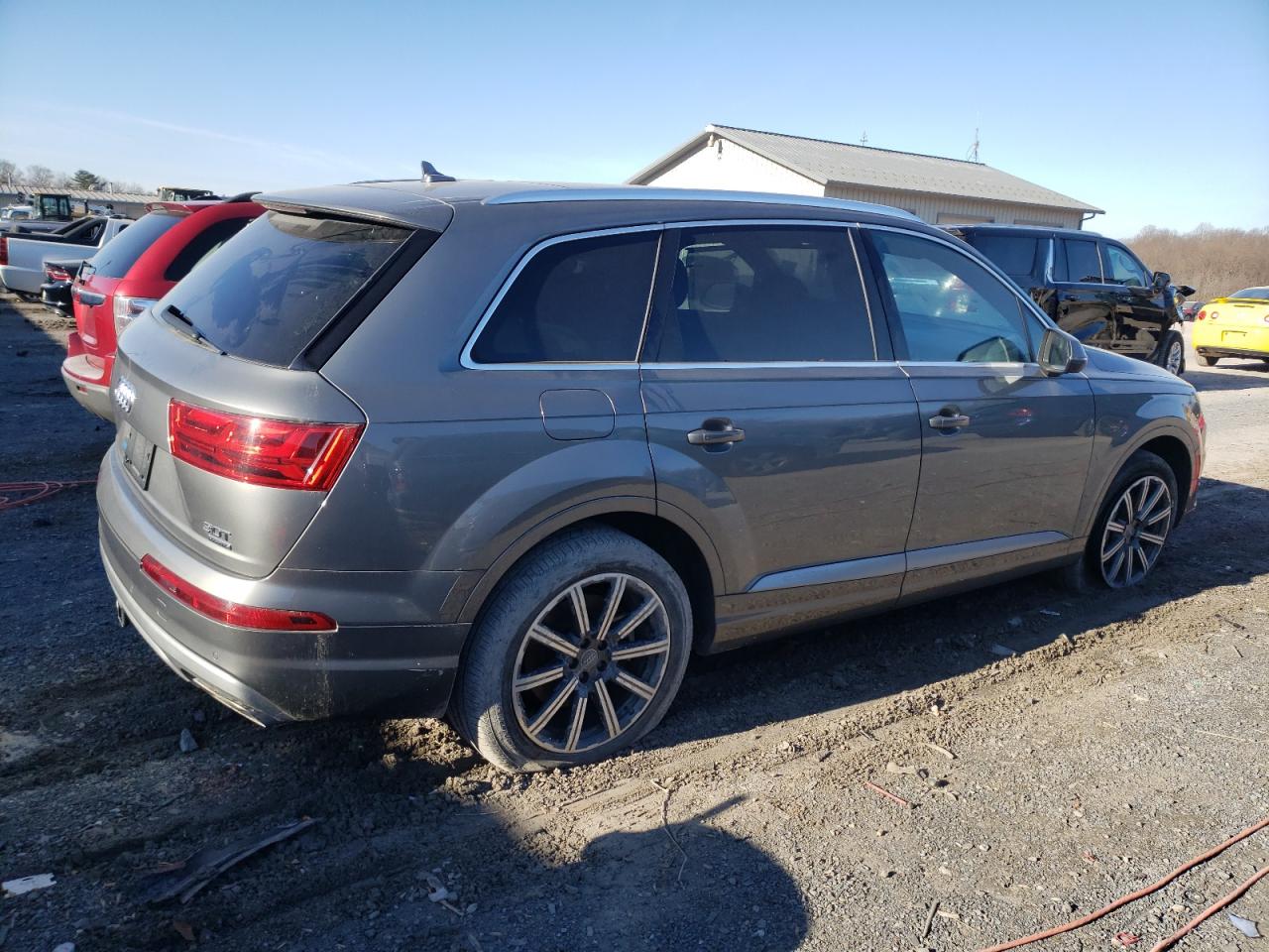 Изображение 3 2017 AUDI Q7 PREMIUM PLUS 2017 с VIN WA1LAAF75HD024913