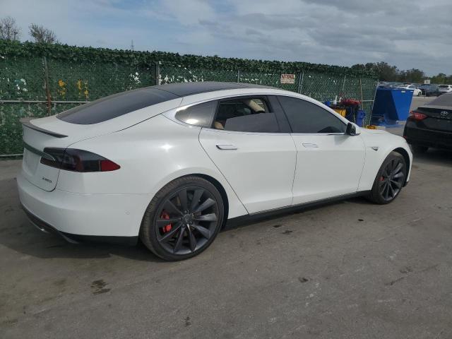 Изображение 3 2015 TESLA MODEL S 85D 2015 с VIN 5YJSA1H21FFP63804