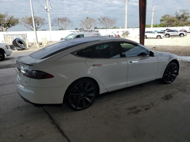 Obraz 3 z 2013 TESLA MODEL S  2013 z VIN 5YJSA1CP0DFP27375