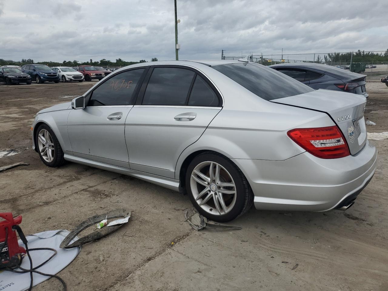 Image 2 of 2013 MERCEDES-BENZ C 250 2013 with VIN WDDGF4HB0DA809921