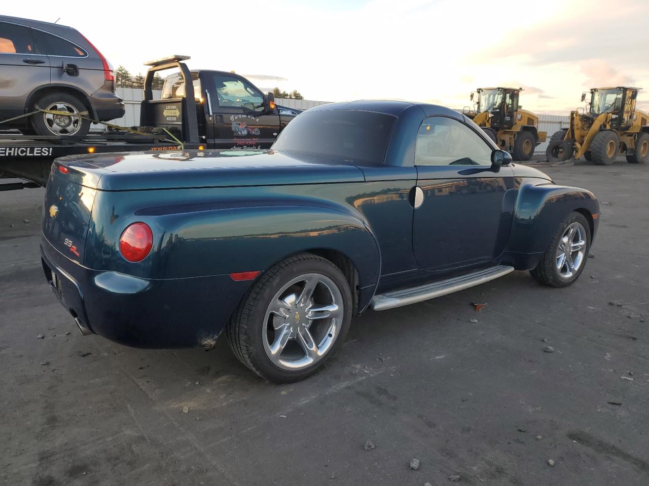 Image 3 of 2005 CHEVROLET SSR  2005 with VIN 1GCES14H85B120873