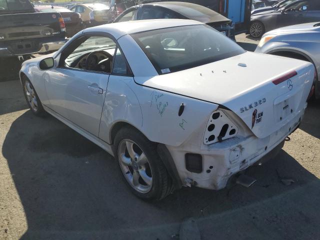 Image 2 of 2002 MERCEDES-BENZ SLK 320 2002 with VIN WDBKK65F92F249981