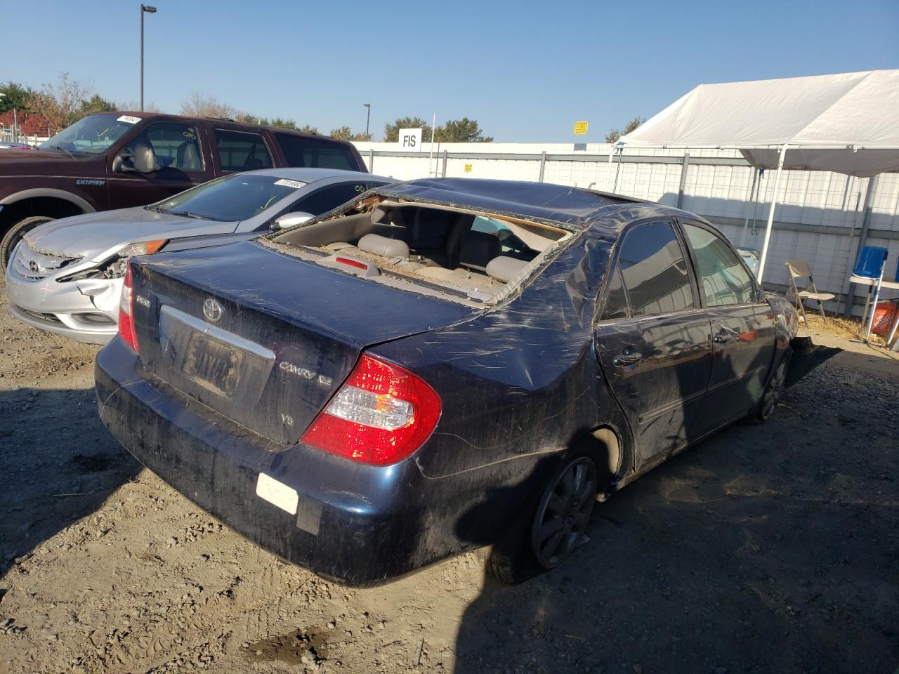 Obraz 3 z 2004 TOYOTA CAMRY LE 2004 z VIN 4T1BF32K74U080561