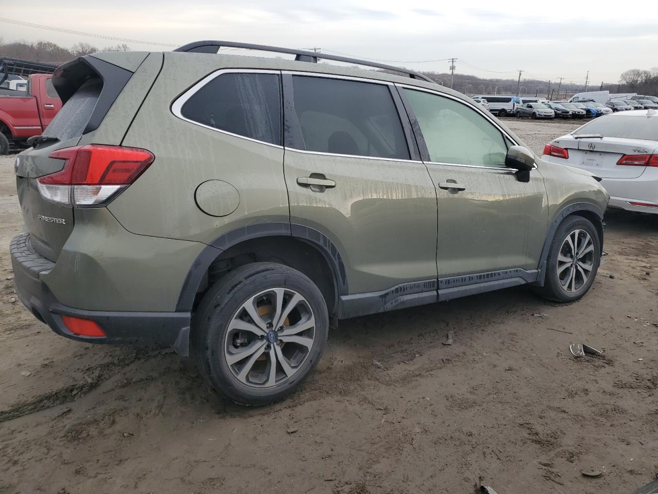 Image 3 of 2019 SUBARU FORESTER LIMITED 2019 with VIN JF2SKASC4KH448392