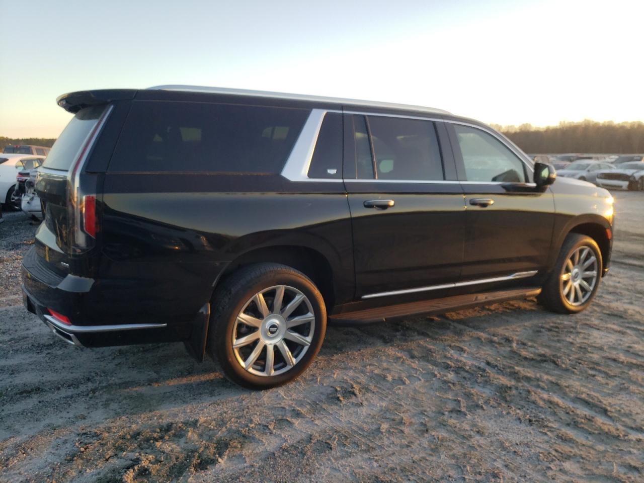 Obraz 3 z Cadillac Escalade Esv Luxury 2023 z VIN 1GYS4JKL6PR162466