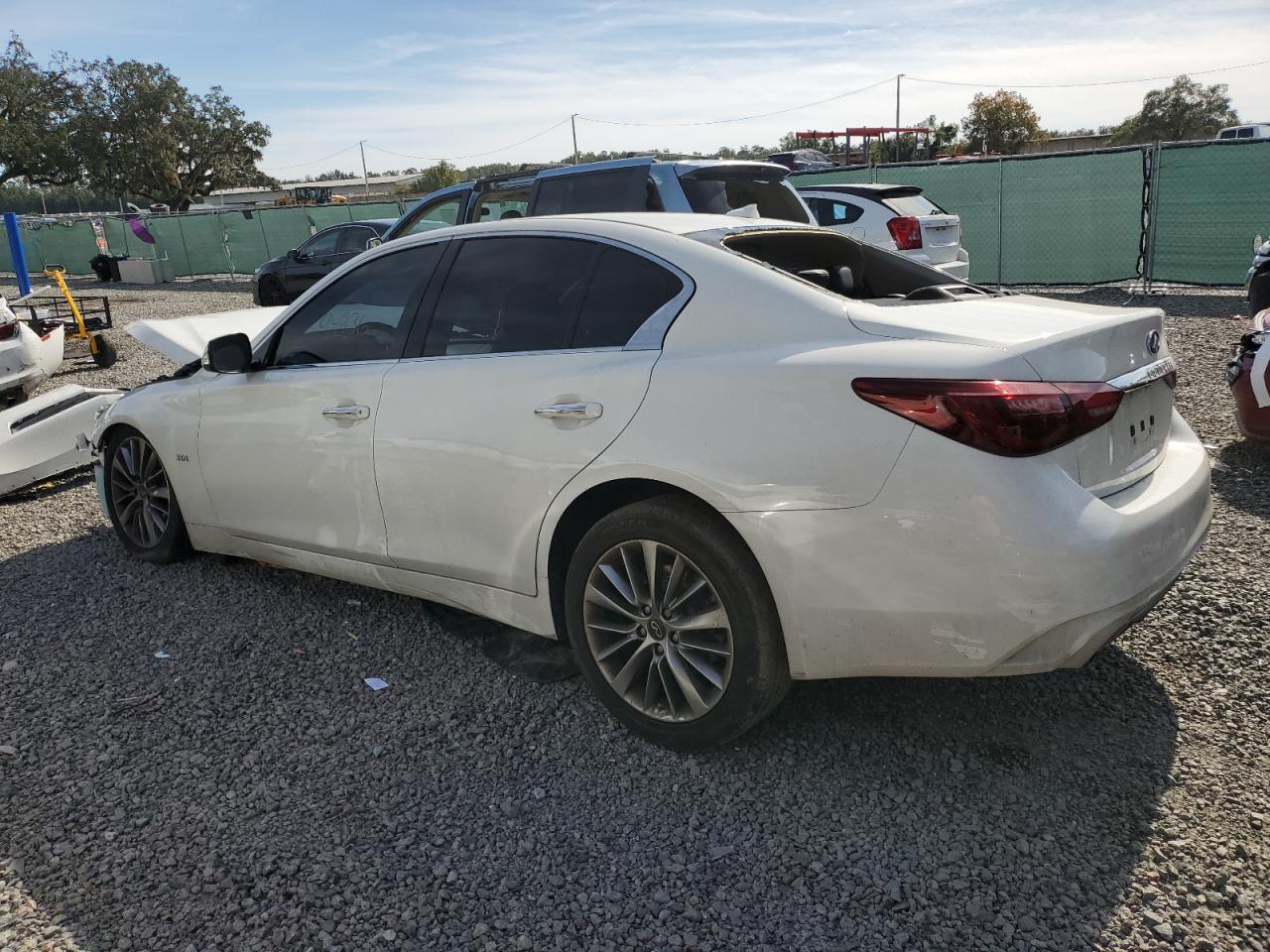 Image 2 of 2018 INFINITI Q50 LUXE 2018 with VIN JN1EV7AP5JM590737