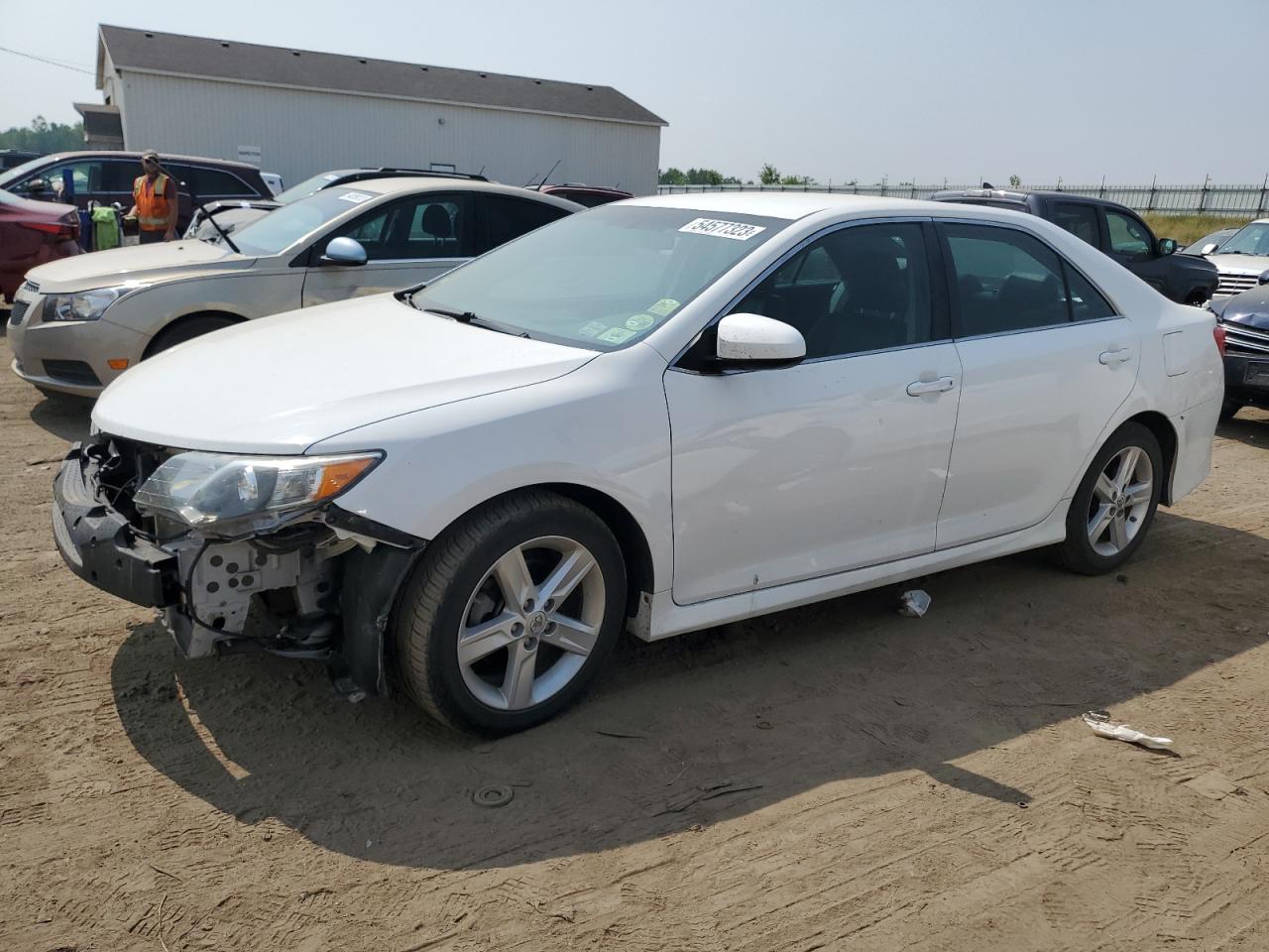 Image 1 of 2014 TOYOTA CAMRY L 2014 with VIN 4T1BF1FK6EU752500