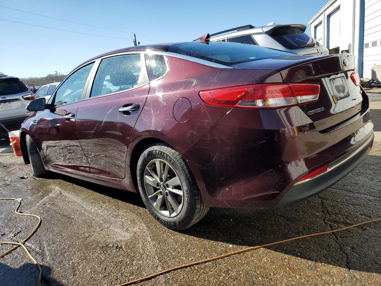 Obraz 2 z 2016 KIA OPTIMA LX 2016 z VIN 5XXGT4L19GG009497