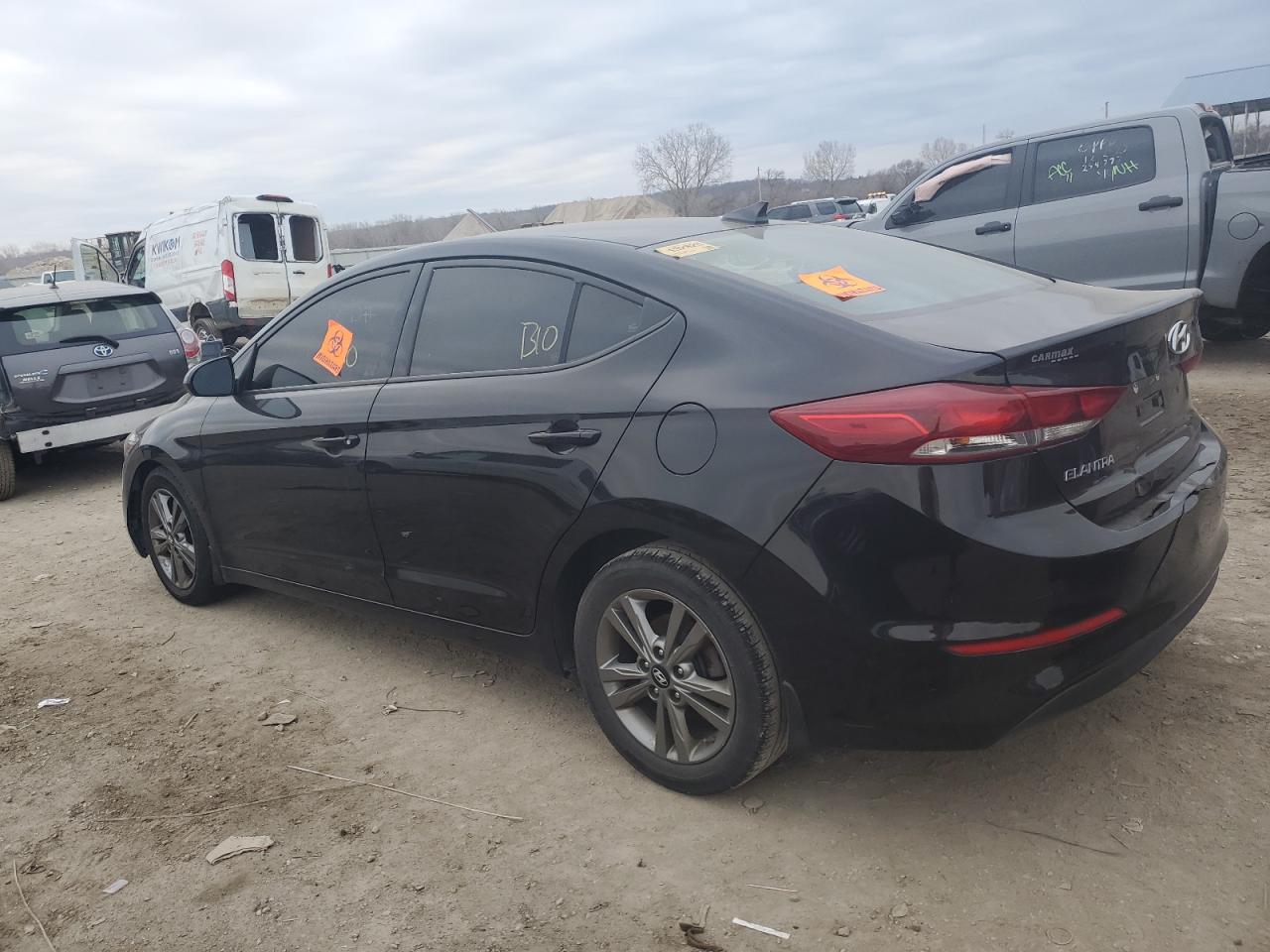 Изображение 2 2018 HYUNDAI ELANTRA SEL 2018 с VIN 5NPD84LF2JH220570
