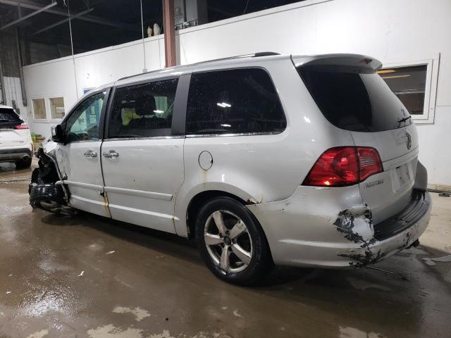 Image 2 of 2010 VOLKSWAGEN ROUTAN SEL 2010 with VIN 2V4RW6DX0AR159095