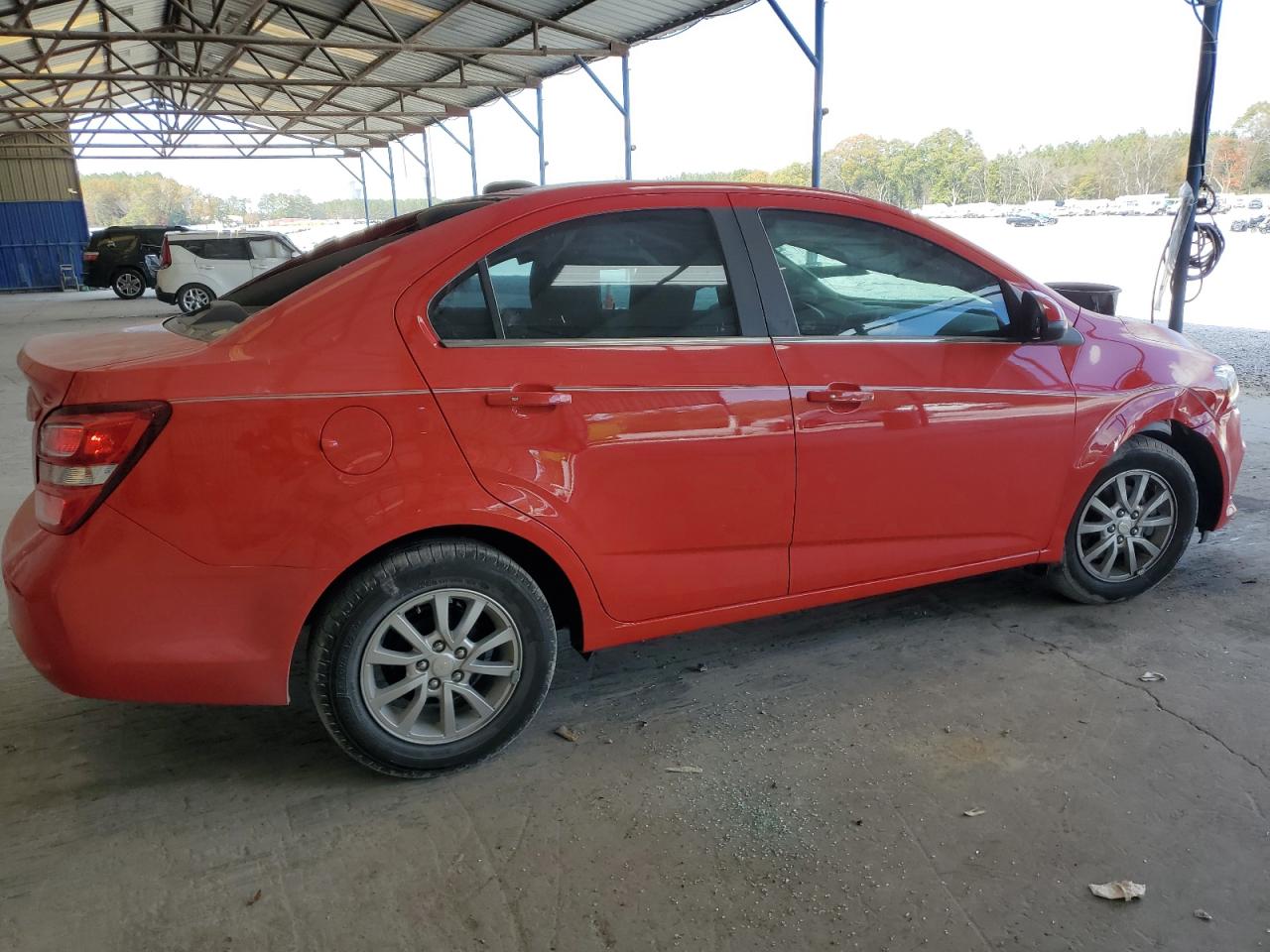 Изображение 3 2017 CHEVROLET SONIC LT 2017 с VIN 1G1JD5SH8H4157815