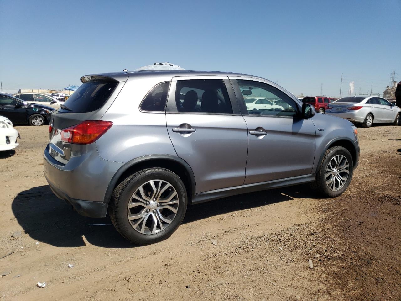 Image 3 of Mitsubishi Outlander Sport Es 2016 with VIN JA4AP3AU9GZ065321