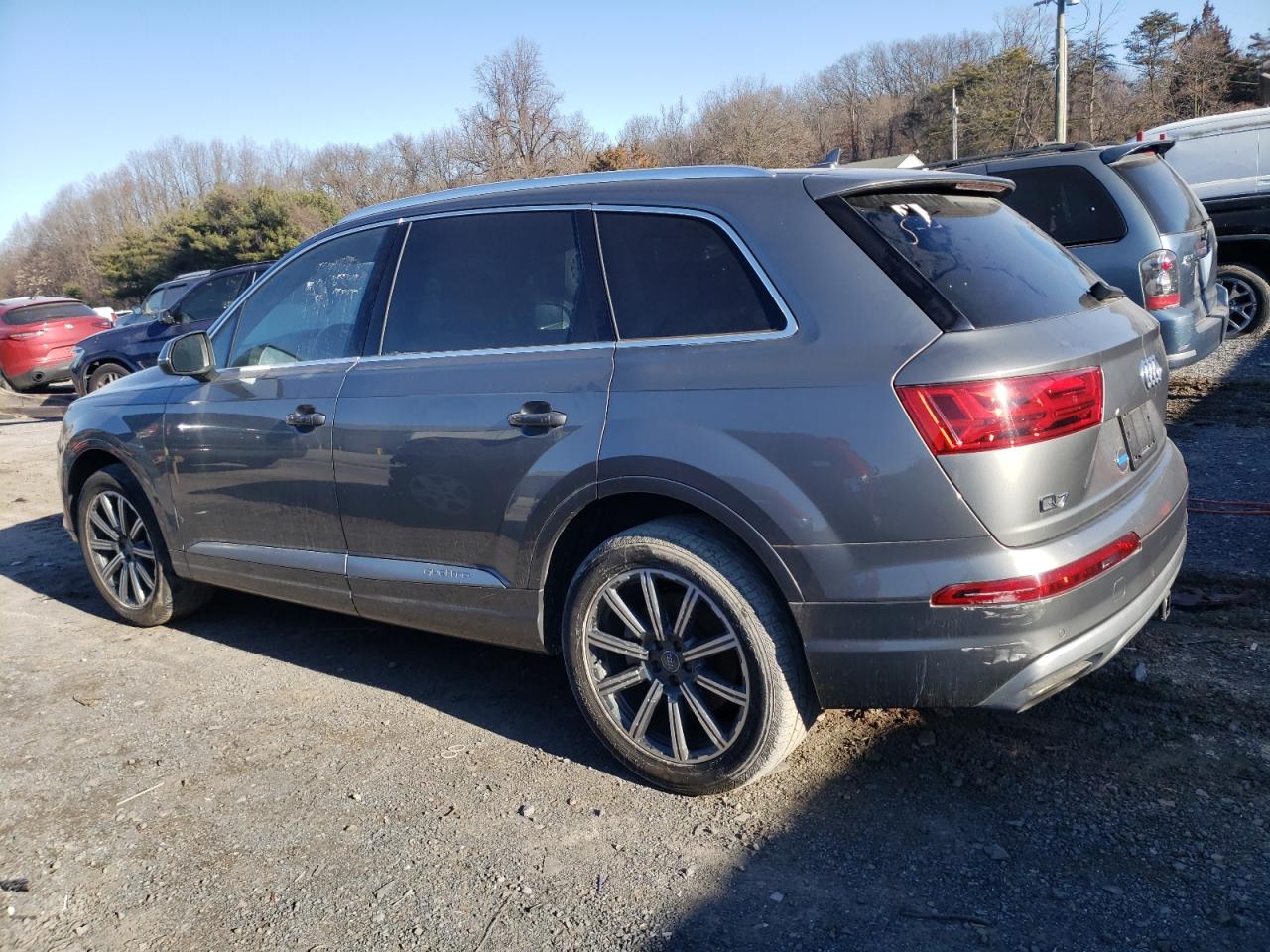 Изображение 2 2017 AUDI Q7 PREMIUM PLUS 2017 с VIN WA1LAAF75HD024913