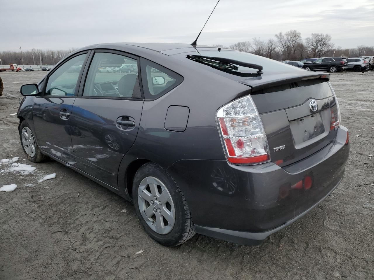 Image 2 of 2006 TOYOTA PRIUS  2006 with VIN JTDKB20U263189730