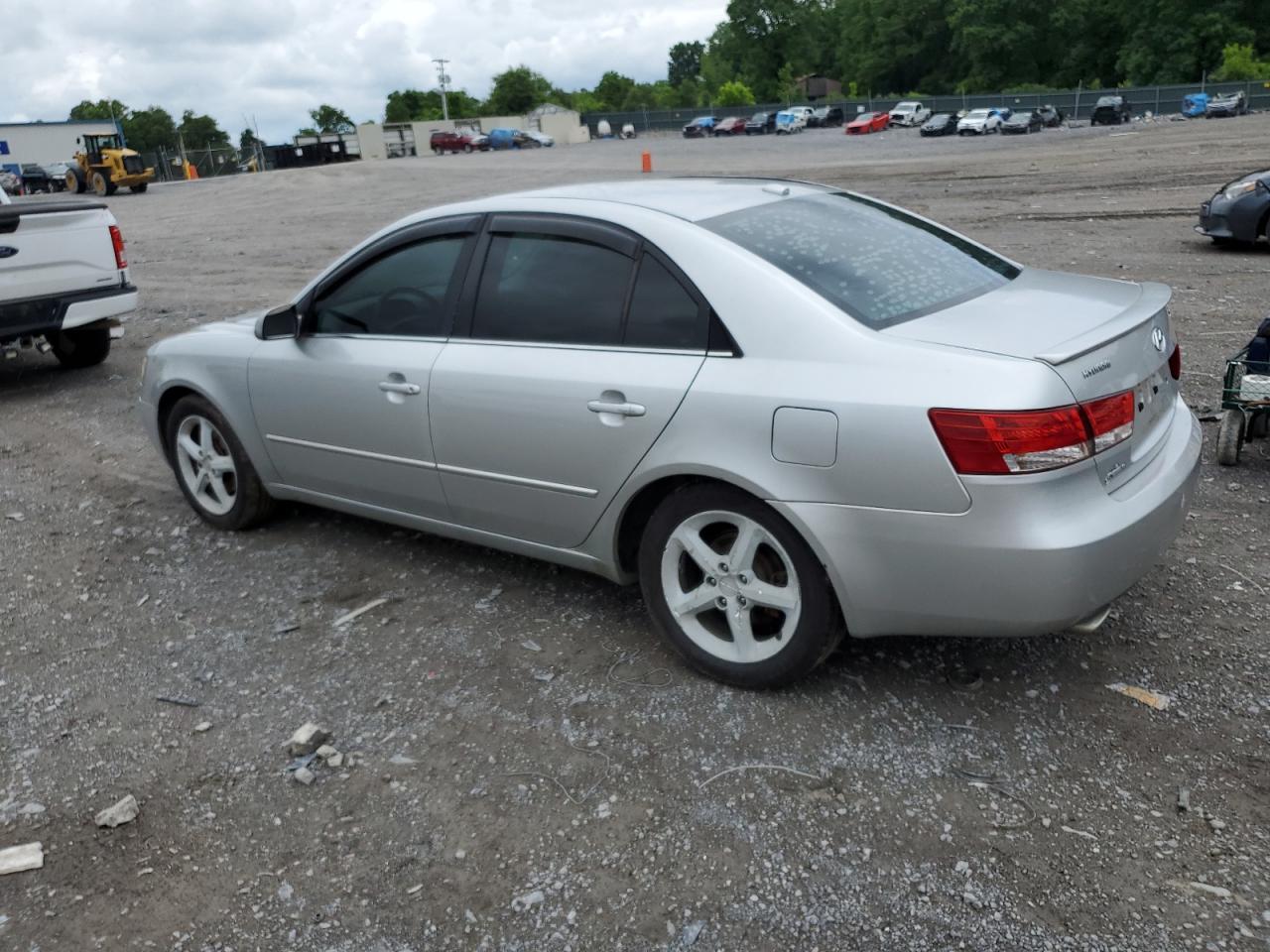 Image 2 of 2008 HYUNDAI SONATA SE 2008 with VIN 5NPEU46F98H369998