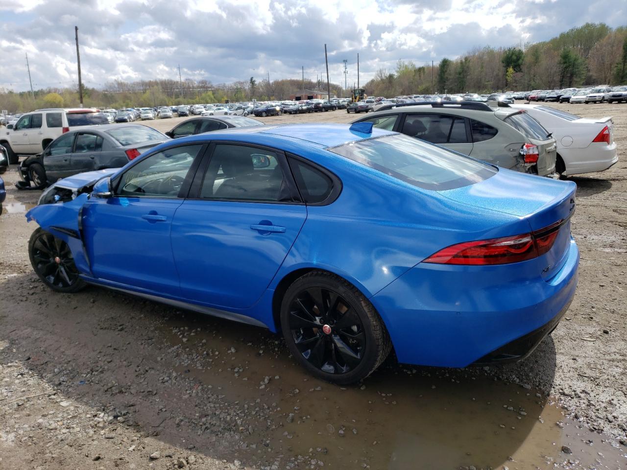 Image 2 of 2021 JAGUAR XF R-DYNAMIC SE 2021 with VIN SAJBL4GX4MCY88882