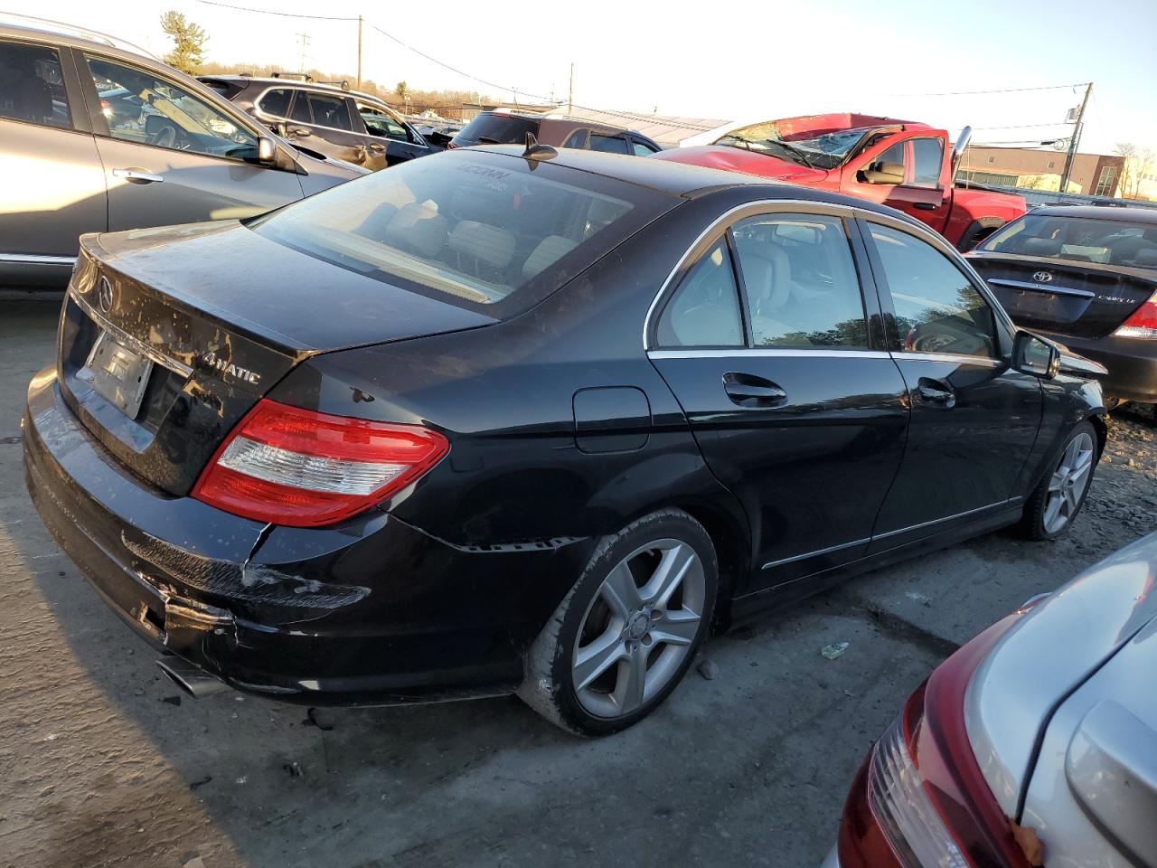 Изображение 3 2011 MERCEDES-BENZ C 300 4MATIC 2011 с VIN WDDGF8BB8BR185333