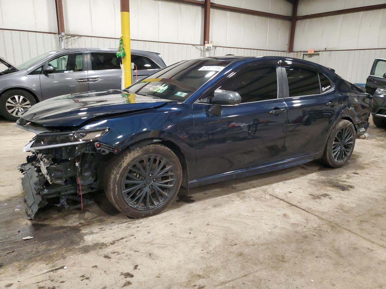 Image 1 of 2018 TOYOTA CAMRY L 2018 with VIN 4T1B11HK9JU626301