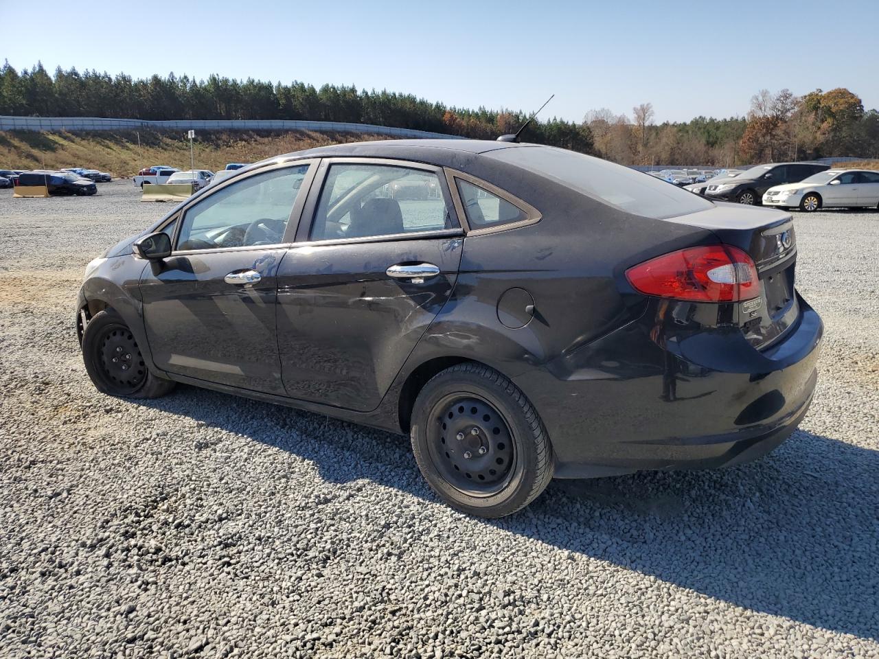 Изображение 2 2013 FORD FIESTA SE 2013 с VIN 3FADP4BJXDM161880
