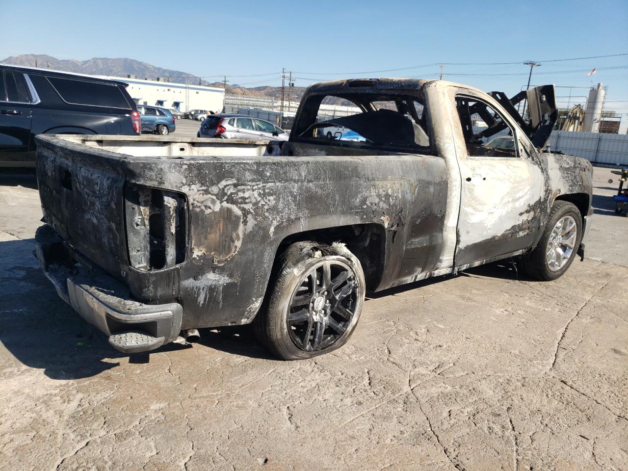 Изображение 3 2015 CHEVROLET SILVERADO C1500 LT 2015 с VIN 1GCNCREC5FZ338616