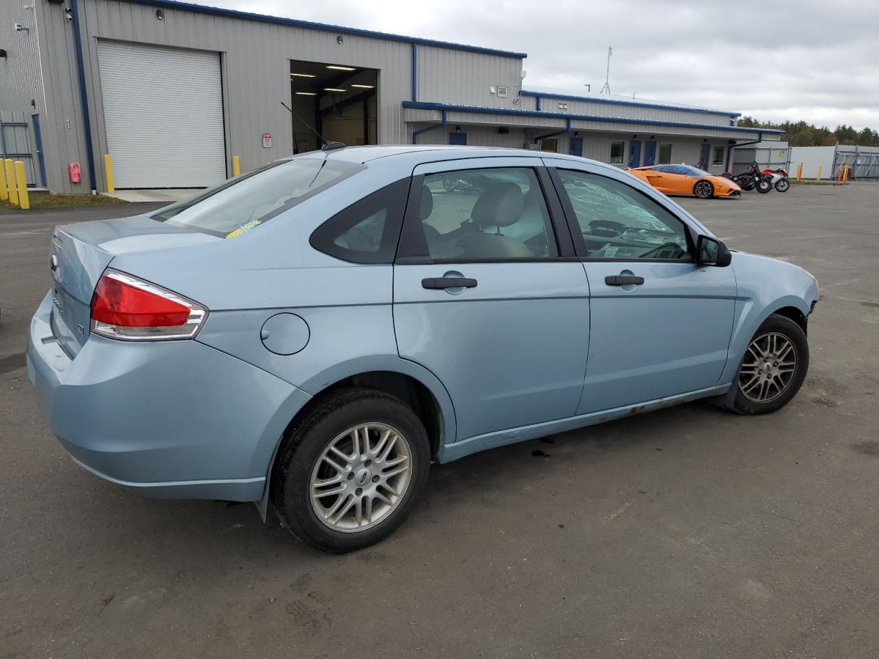 Изображение 3 2009 FORD FOCUS SE 2009 с VIN 1FAHP35N89W269951