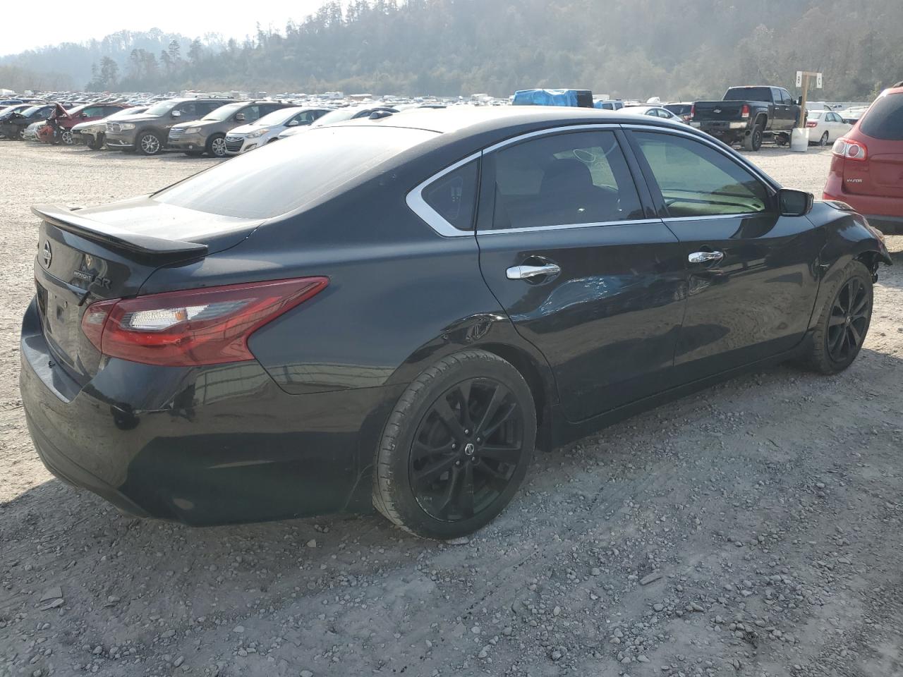 Image 3 of 2018 NISSAN ALTIMA 2.5 2018 with VIN 1N4AL3AP2JC279305