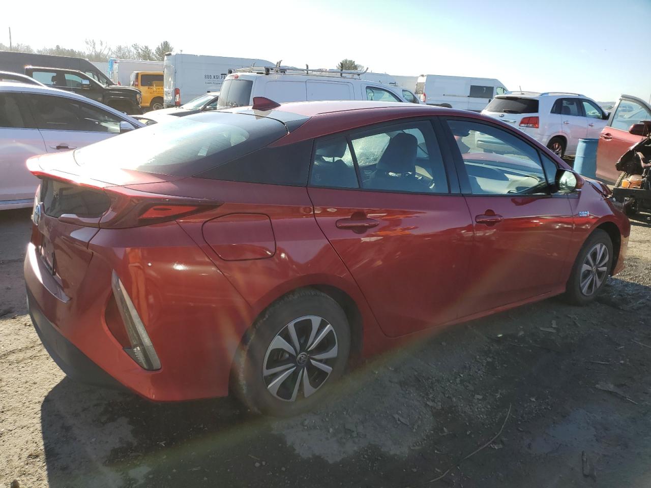 Изображение 3 2017 TOYOTA PRIUS PRIME  2017 с VIN JTDKARFP6H3065203