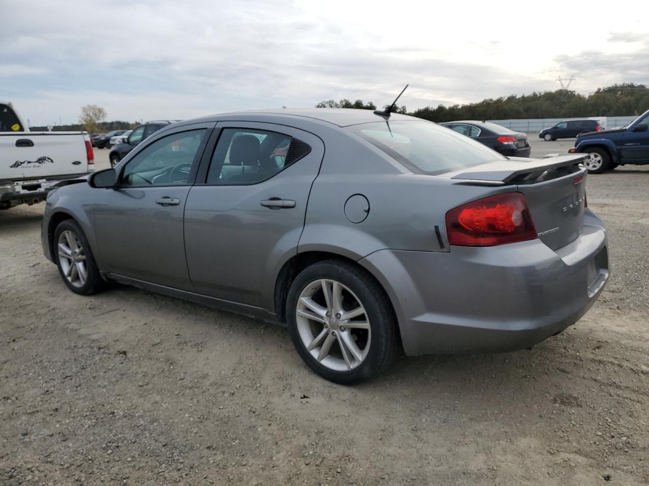 Obraz 2 z 2011 DODGE AVENGER MAINSTREET 2011 z VIN 1B3BD1FG3BN605628