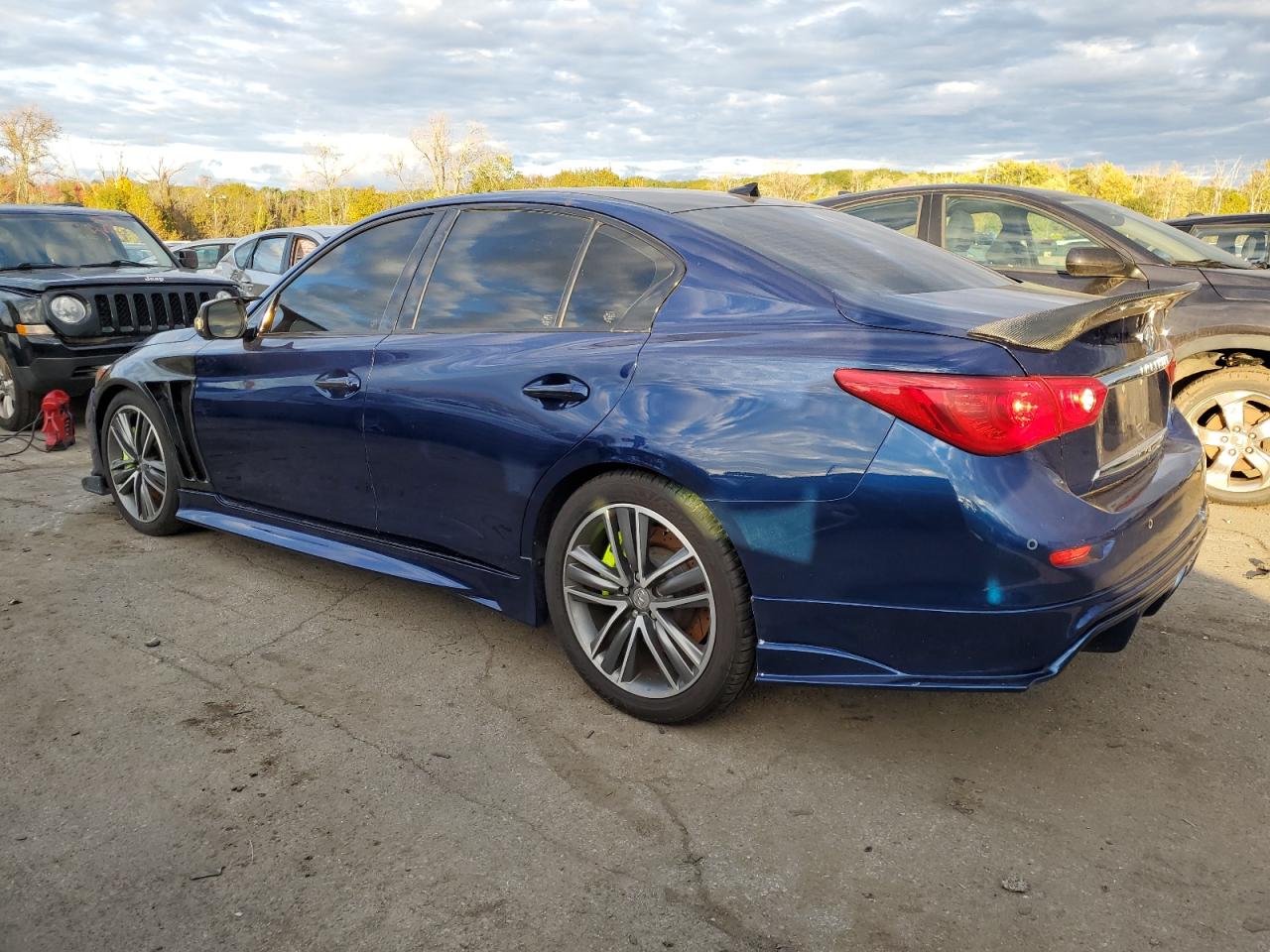 Image 2 of 2017 INFINITI Q50 PREMIUM 2017 with VIN JN1EV7AP7HM736551