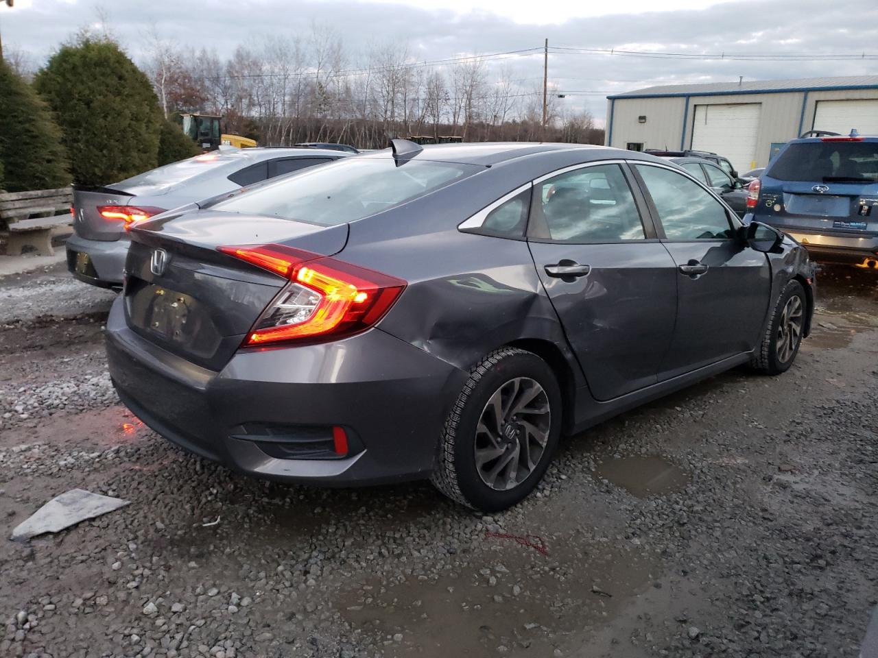 Obraz 3 z 2018 HONDA CIVIC EX 2018 z VIN 19XFC2F78JE005053