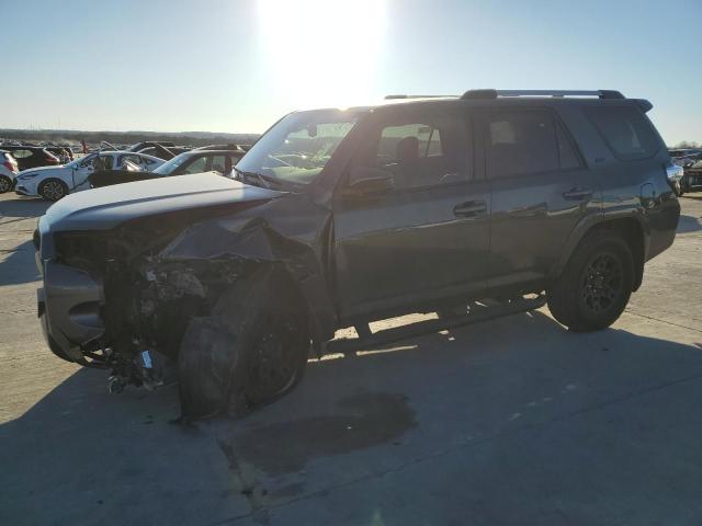 Image 1 of 2021 TOYOTA 4RUNNER SR5 2021 with VIN JTEEU5JR8M5248117