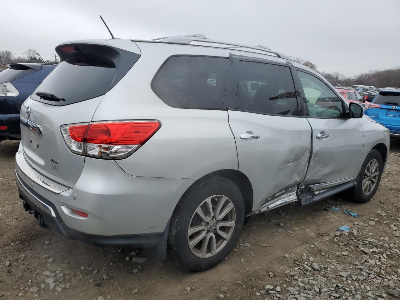 Изображение 3 2015 NISSAN PATHFINDER S 2015 с VIN 5N1AR2MM5FC613057