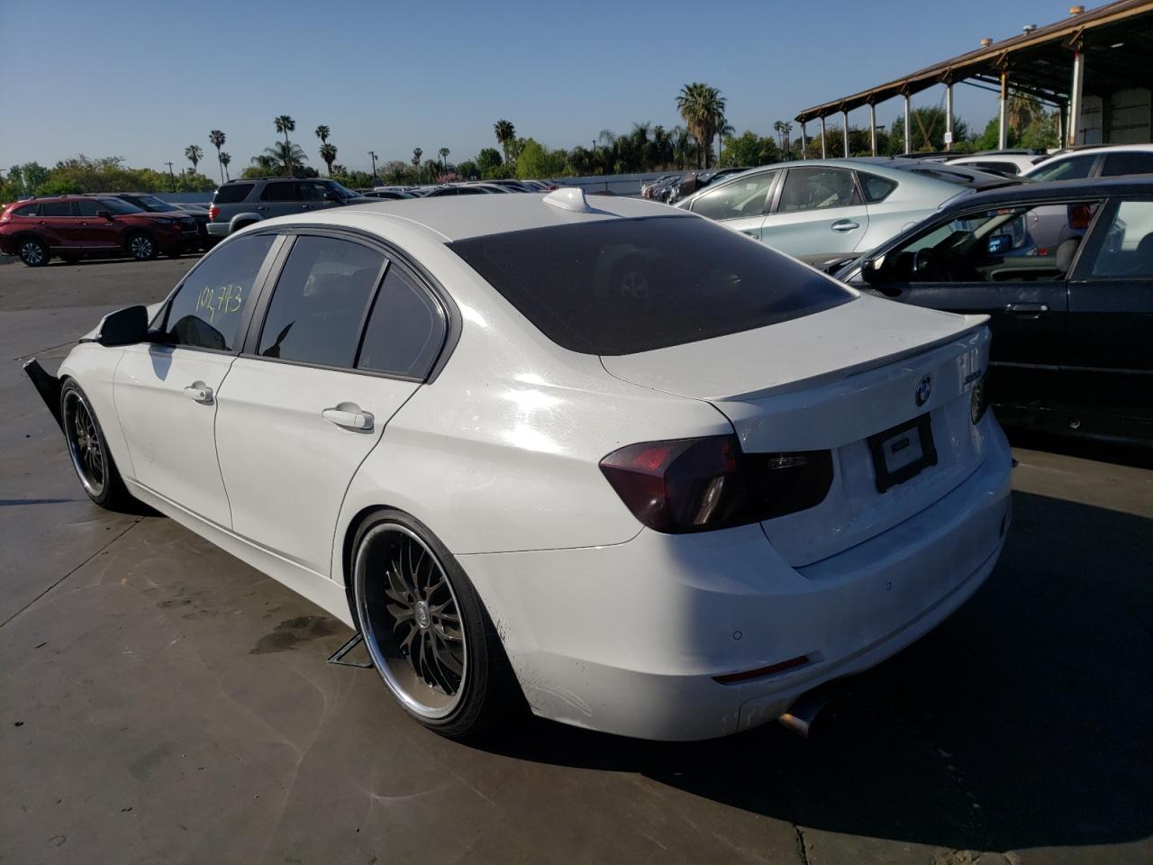 Изображение 3 Bmw 320 I 2015 с VIN WBA3B1C50FK139513
