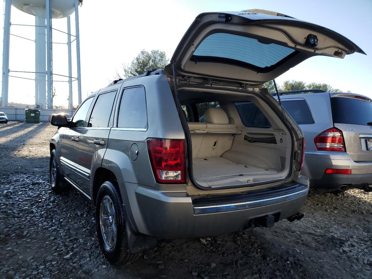 Obraz 2 z 2005 JEEP GRAND CHEROKEE LIMITED 2005 z VIN 1J8HR58245C644515