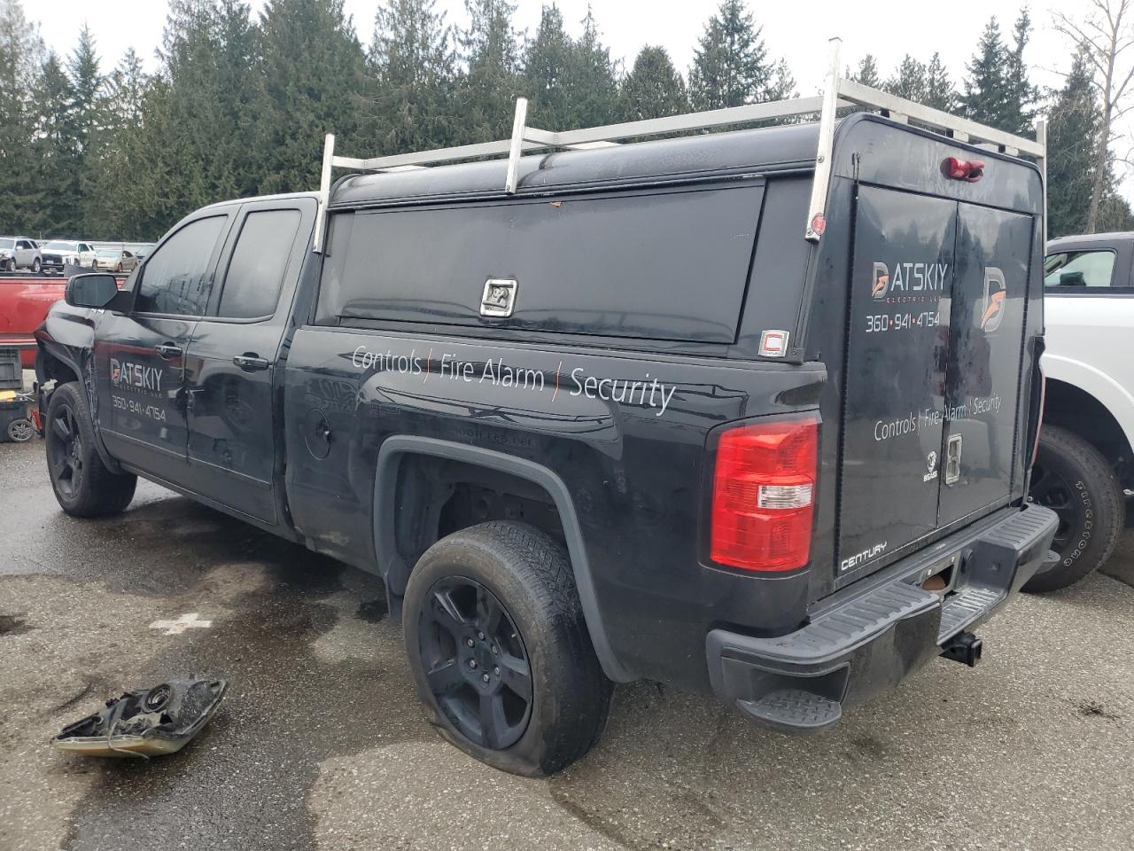 Изображение 2 2018 GMC SIERRA K1500 2018 с VIN 1GTV2LEC3JZ330880