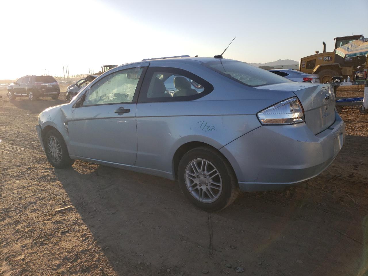 Изображение 2 2008 FORD FOCUS SE 2008 с VIN 1FAHP33N78W127902