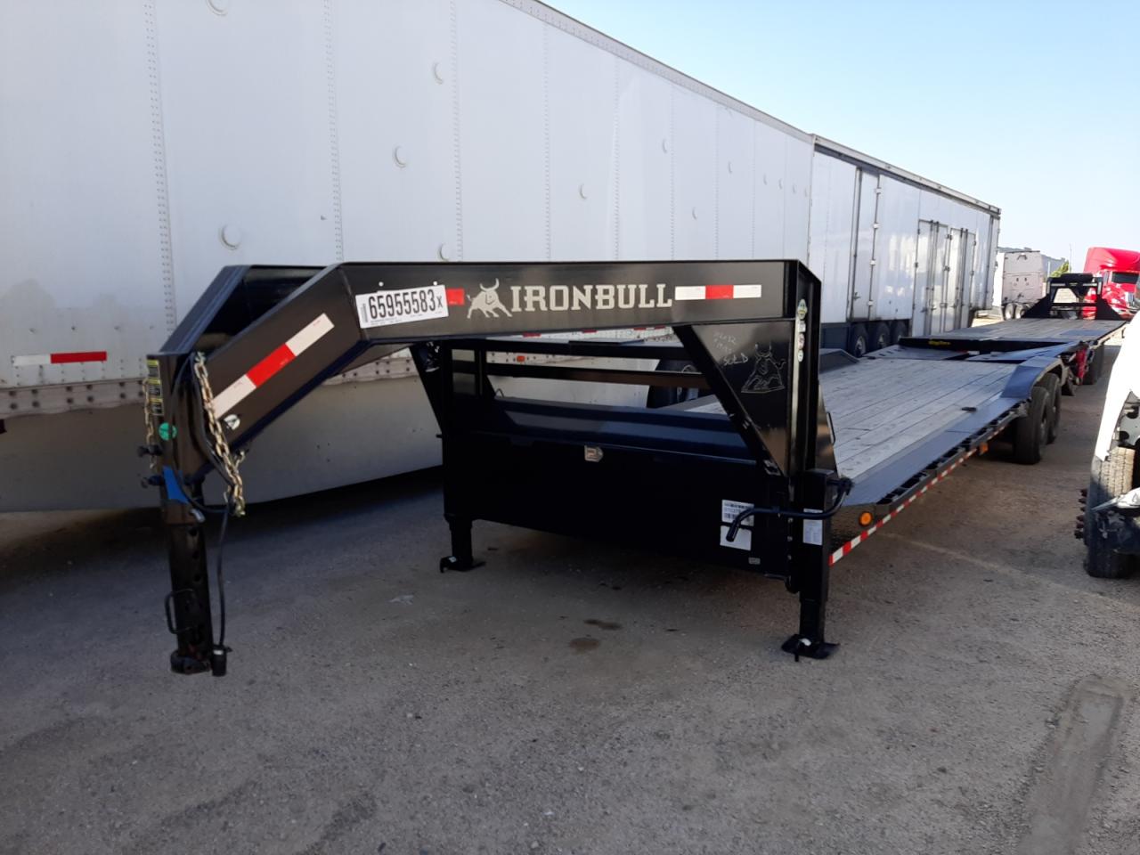 Image 2 of 2022 NRST DUMP TRAIL 2022 with VIN 3EUGG3221N1010378