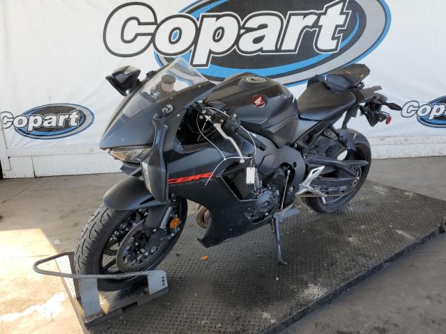 Obraz 2 z 2019 HONDA CBR1000 RR 2019 z VIN JH2SC7715KK200040