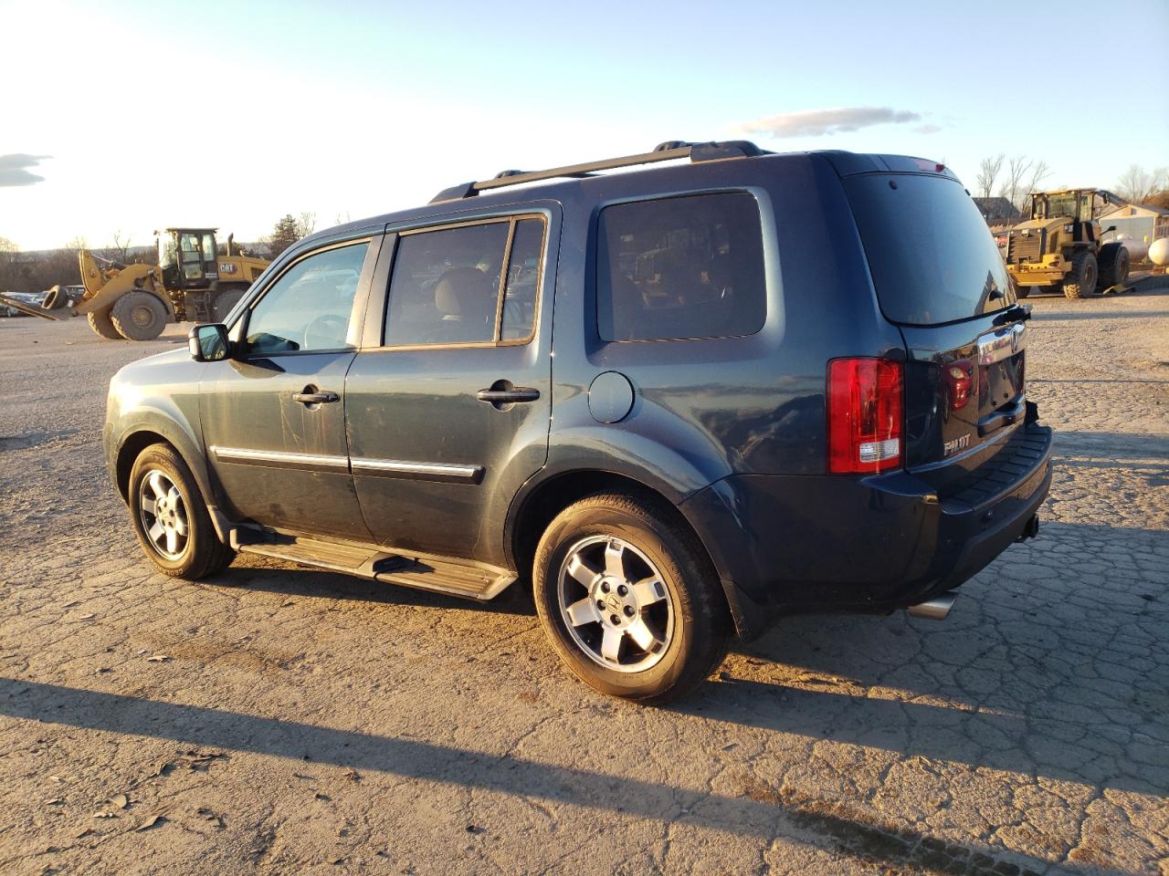 Obraz 2 z 2009 HONDA PILOT TOURING 2009 z VIN 5FNYF48949B021539