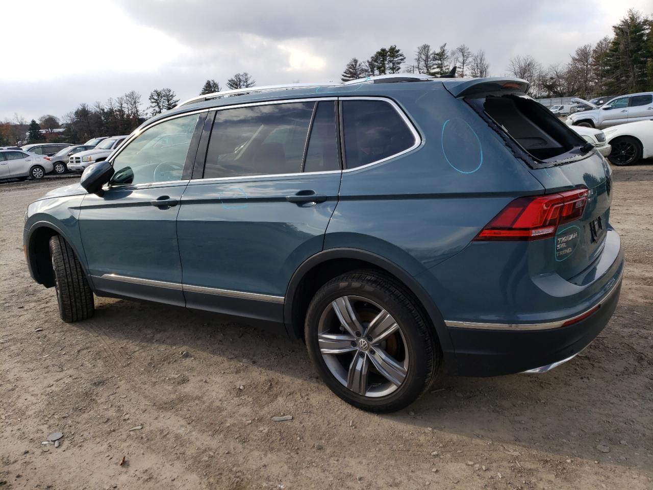 Obraz 2 z 2020 VOLKSWAGEN TIGUAN SE 2020 z VIN 3VV2B7AX9LM098441
